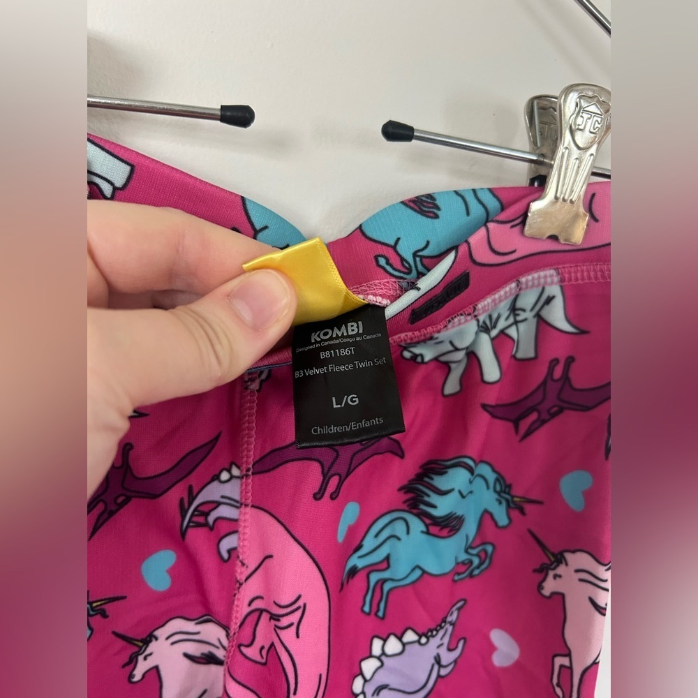 Kombi B3 Velvet Fleece Set Childrens Pink Unisaurus Kids Size Large (Age 6-7) - Picture 13 of 14